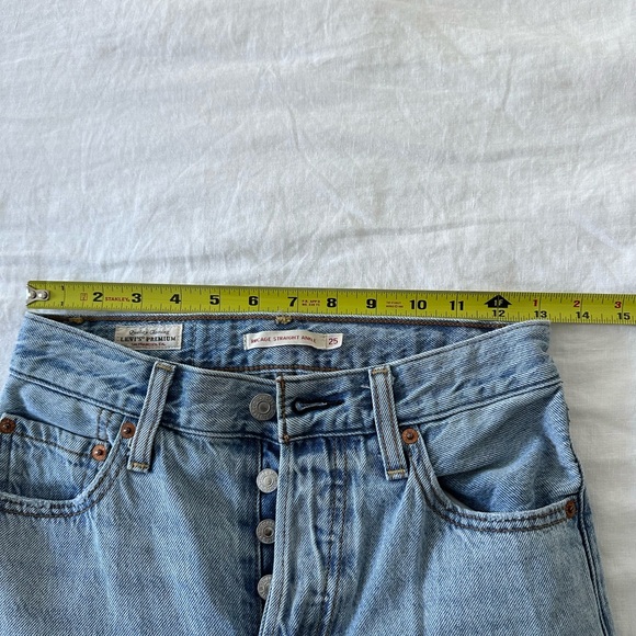 Levi’s Ribcage Straight Ankle Jeans, color Middle Road, Size 25 - Picture 8 of 8
